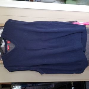 Izod V neck vest size 2XLT